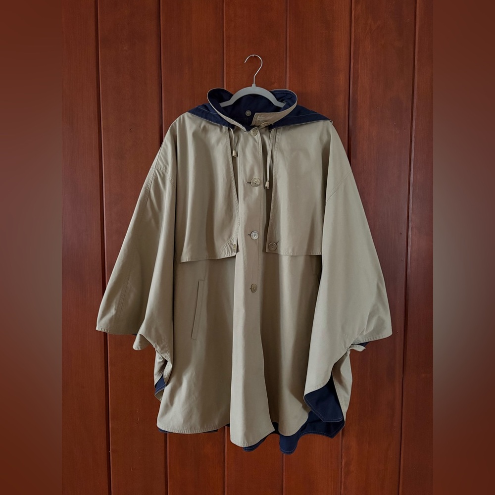 Vintage London Fog reversible cape/poncho jacket khaki and Navy